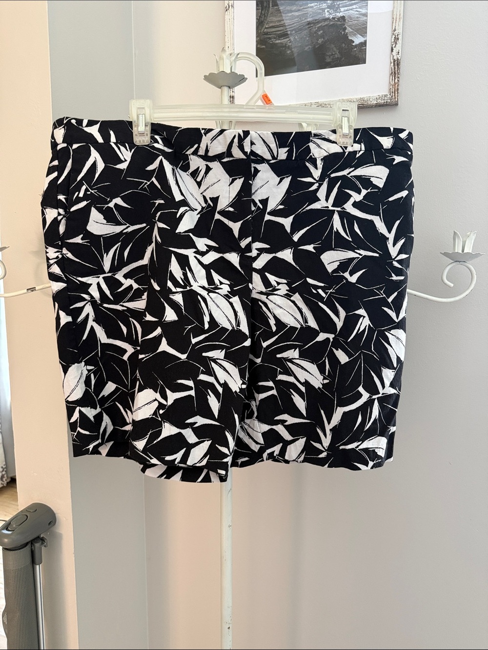 Mario Serrani Black and White Printed Mini Skirt